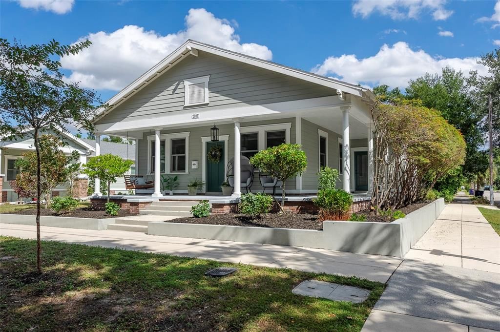 Active With Contract: $519,000 (3 beds, 2 baths, 1546 Square Feet)