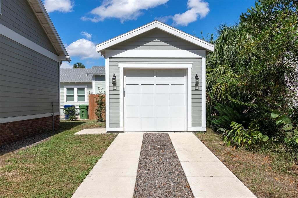 Active With Contract: $519,000 (3 beds, 2 baths, 1546 Square Feet)