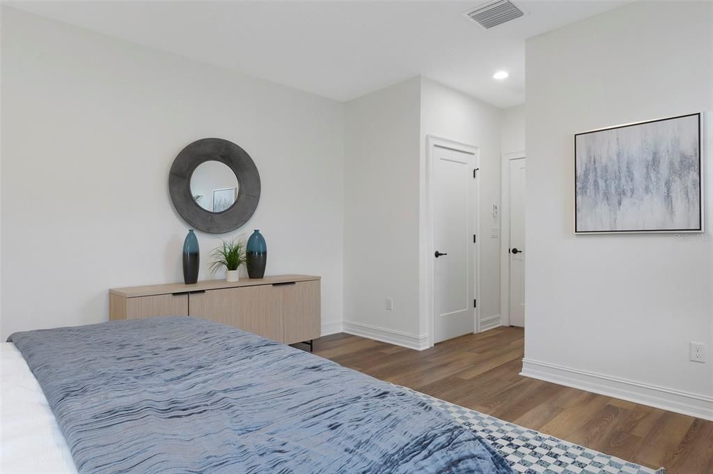 Active With Contract: $519,000 (3 beds, 2 baths, 1546 Square Feet)