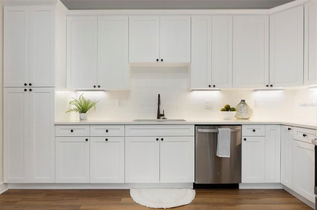 Active With Contract: $519,000 (3 beds, 2 baths, 1546 Square Feet)