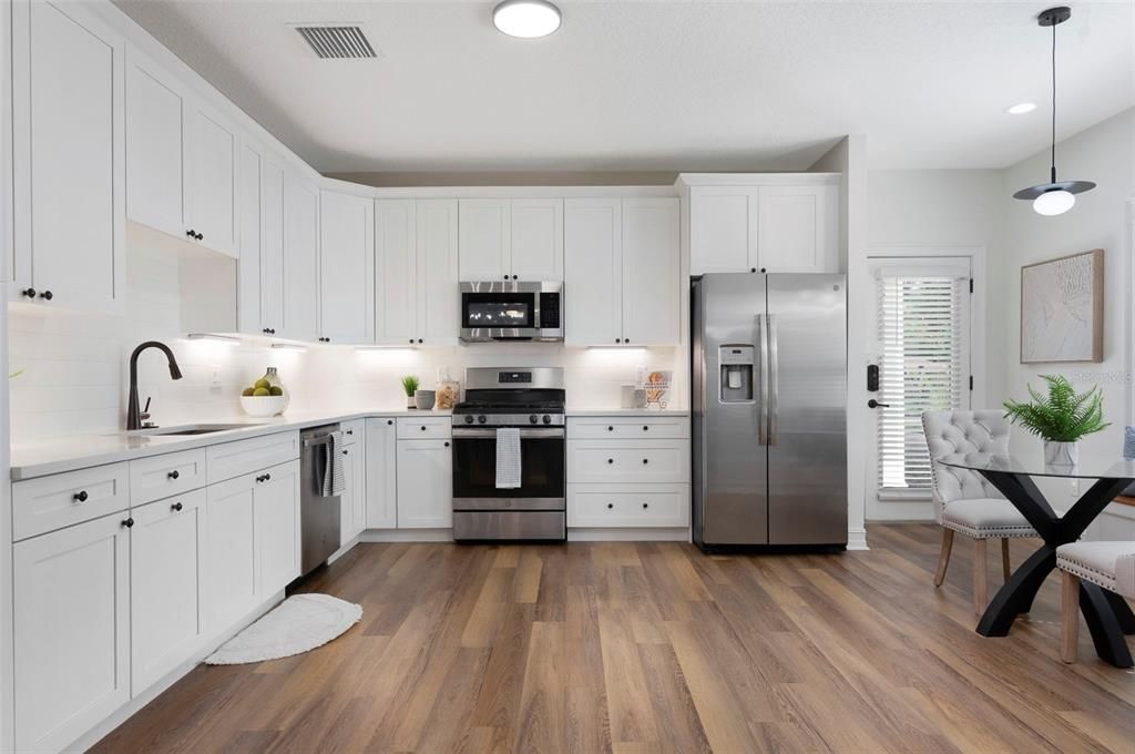 Active With Contract: $519,000 (3 beds, 2 baths, 1546 Square Feet)