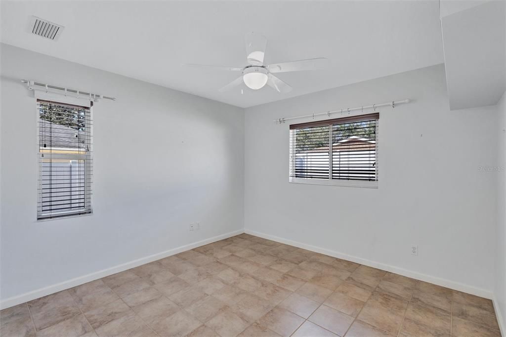 Active With Contract: $300,000 (3 beds, 2 baths, 1247 Square Feet)