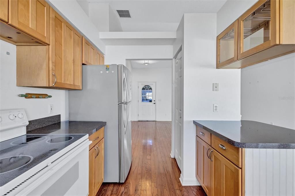 Active With Contract: $300,000 (3 beds, 2 baths, 1247 Square Feet)