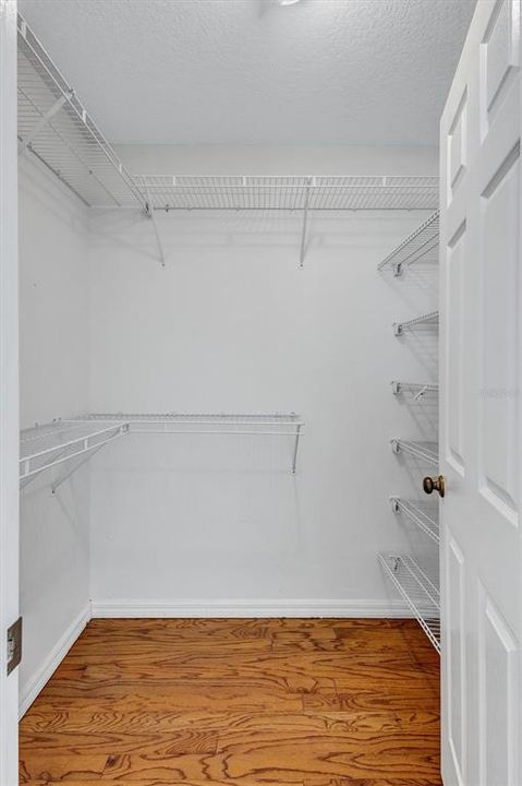 Active With Contract: $300,000 (3 beds, 2 baths, 1247 Square Feet)