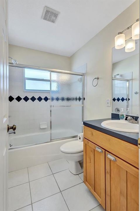 Active With Contract: $300,000 (3 beds, 2 baths, 1247 Square Feet)