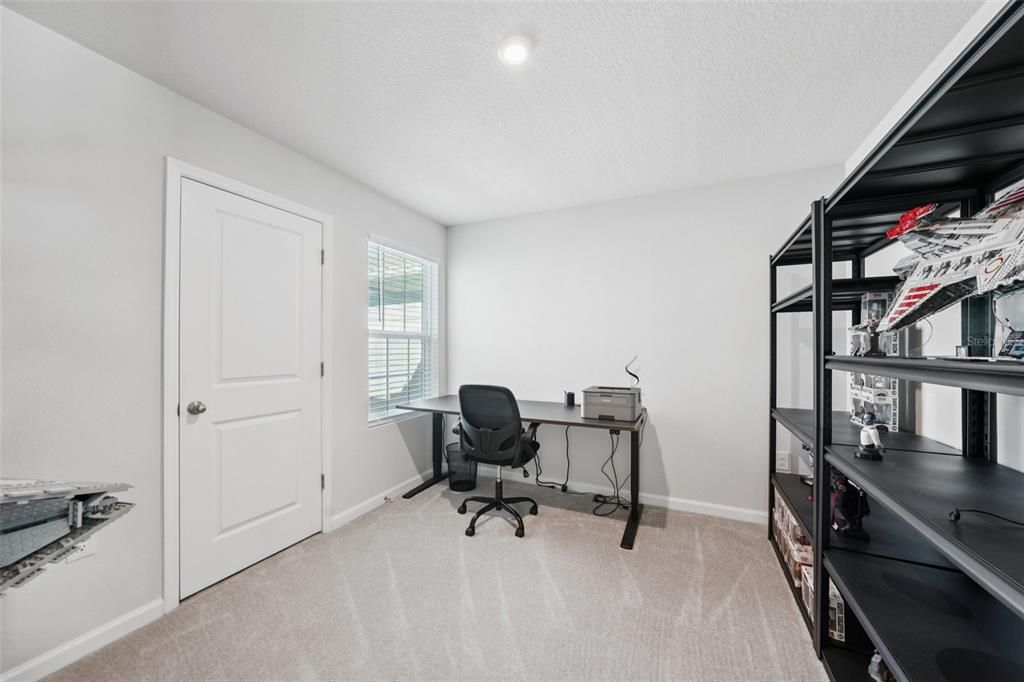 For Sale: $270,000 (3 beds, 2 baths, 1431 Square Feet)