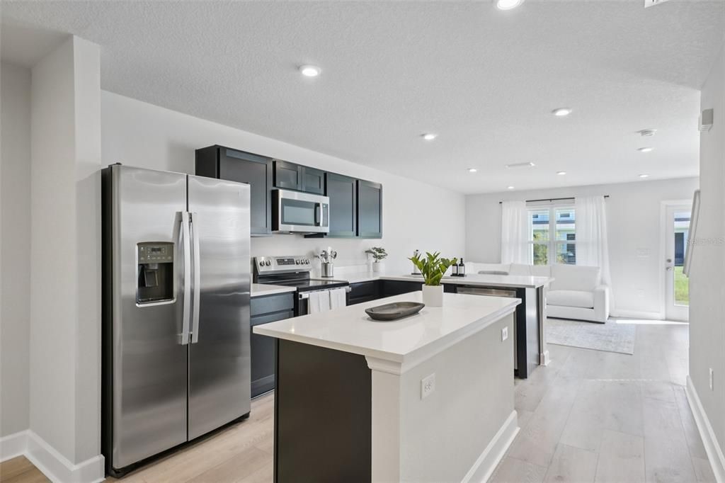 For Sale: $270,000 (3 beds, 2 baths, 1431 Square Feet)