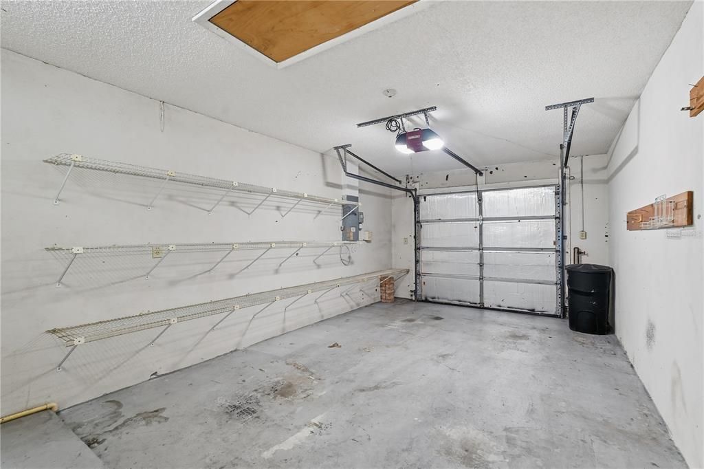 For Sale: $275,000 (2 beds, 2 baths, 1100 Square Feet)