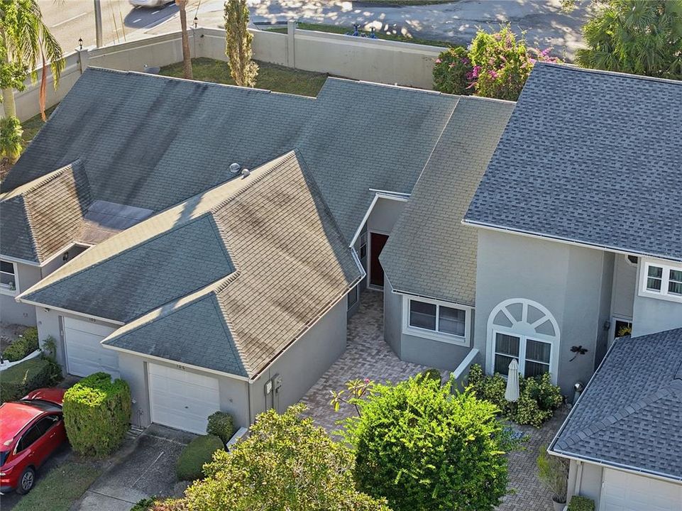 For Sale: $275,000 (2 beds, 2 baths, 1100 Square Feet)