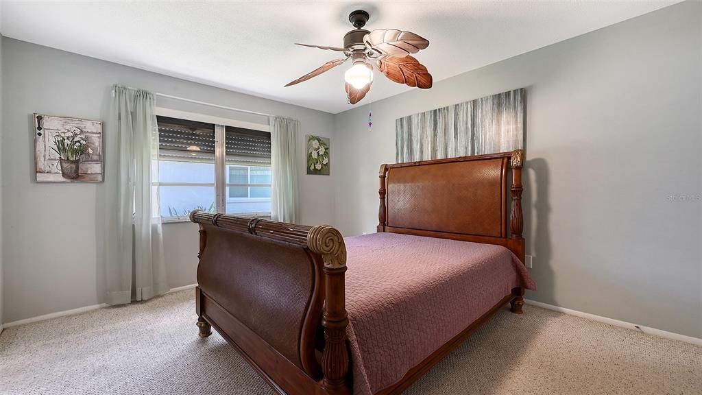 待售: $264,500 (2 贝兹, 2 浴室, 1120 平方英尺)