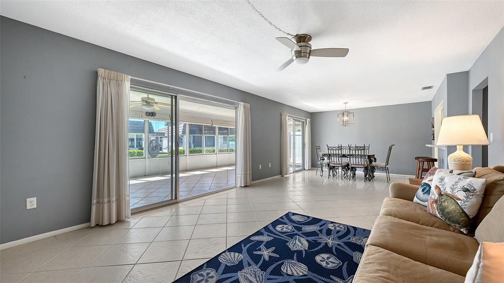 待售: $264,500 (2 贝兹, 2 浴室, 1120 平方英尺)