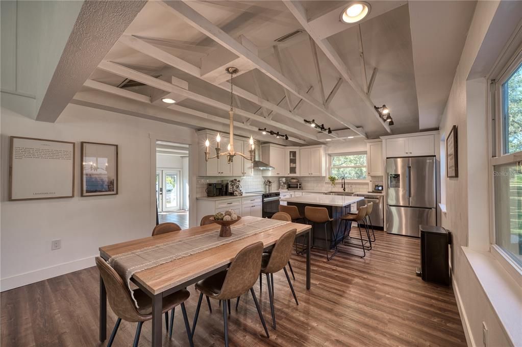 待售: $1,195,000 (3 贝兹, 2 浴室, 2194 平方英尺)