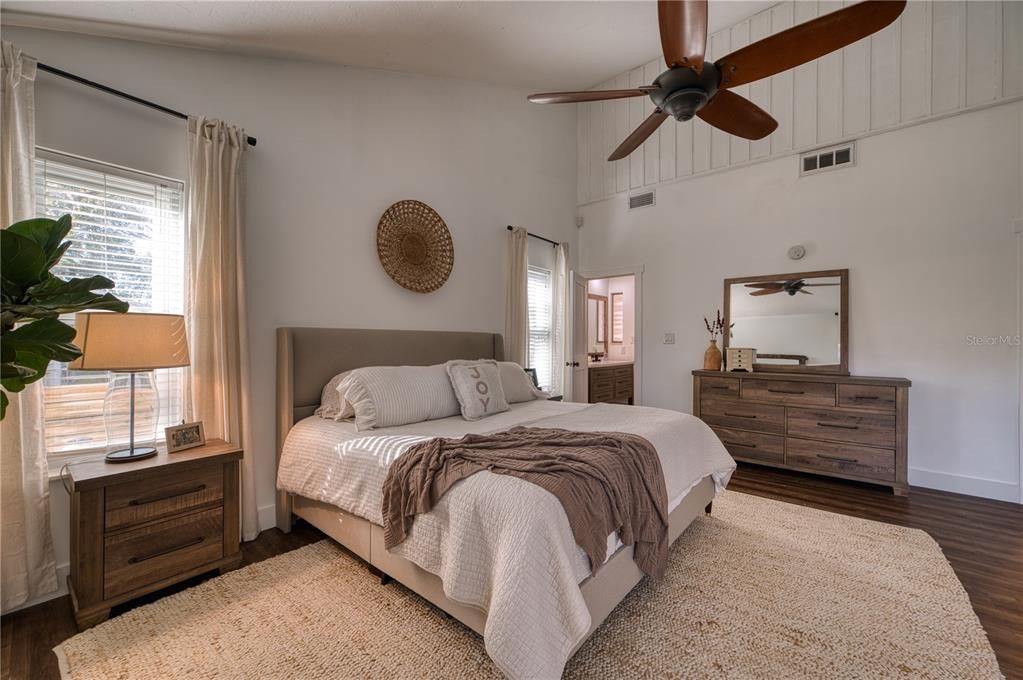 待售: $1,195,000 (3 贝兹, 2 浴室, 2194 平方英尺)