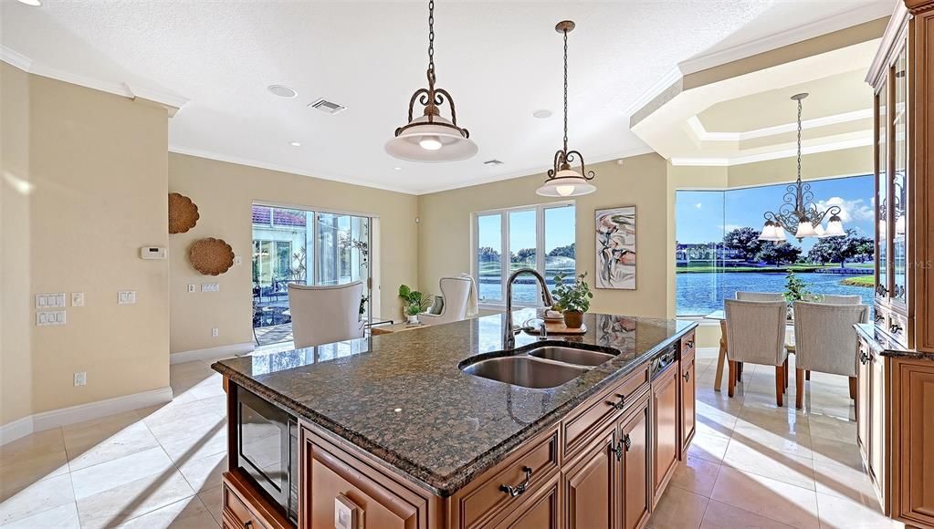 For Sale: $2,045,000 (4 beds, 4 baths, 5457 Square Feet)