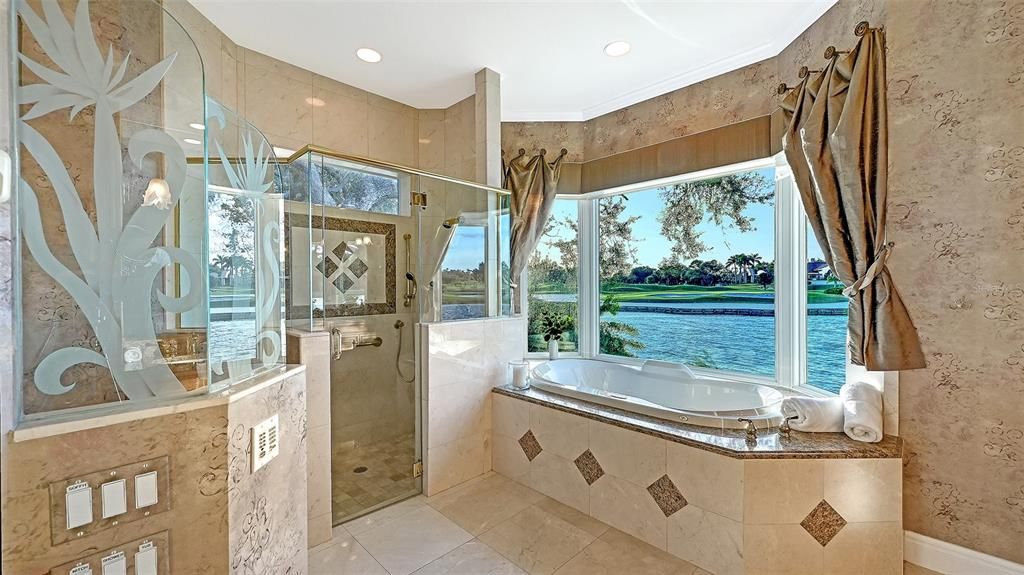 For Sale: $2,045,000 (4 beds, 4 baths, 5457 Square Feet)