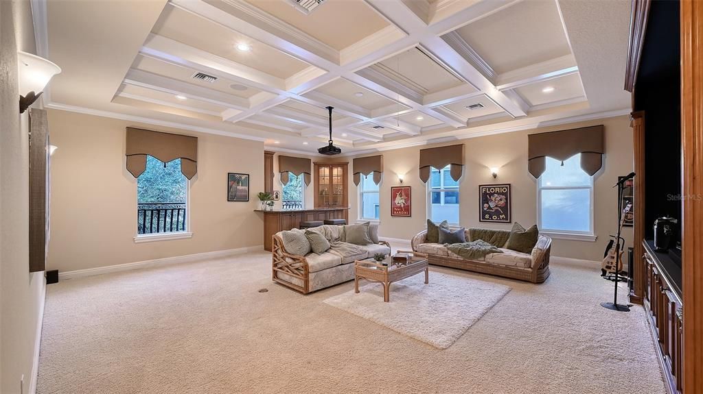 For Sale: $2,045,000 (4 beds, 4 baths, 5457 Square Feet)