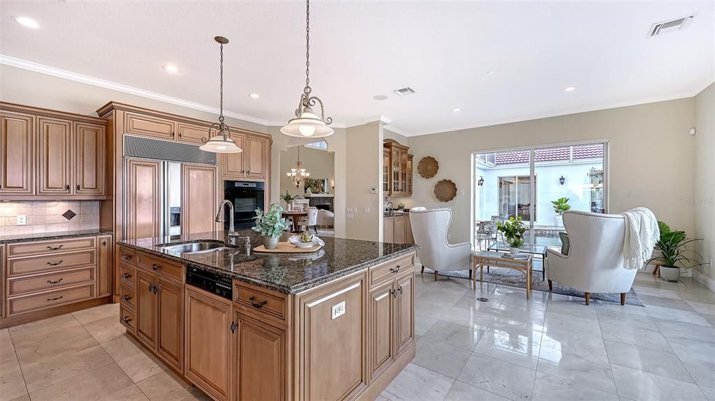 For Sale: $2,045,000 (4 beds, 4 baths, 5457 Square Feet)