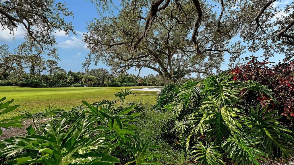 For Sale: $2,045,000 (4 beds, 4 baths, 5457 Square Feet)