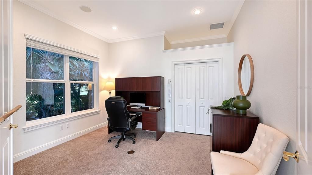 For Sale: $2,045,000 (4 beds, 4 baths, 5457 Square Feet)