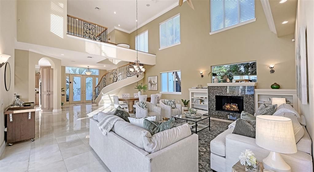 For Sale: $2,045,000 (4 beds, 4 baths, 5457 Square Feet)