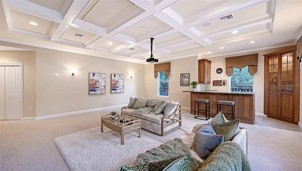 For Sale: $2,045,000 (4 beds, 4 baths, 5457 Square Feet)