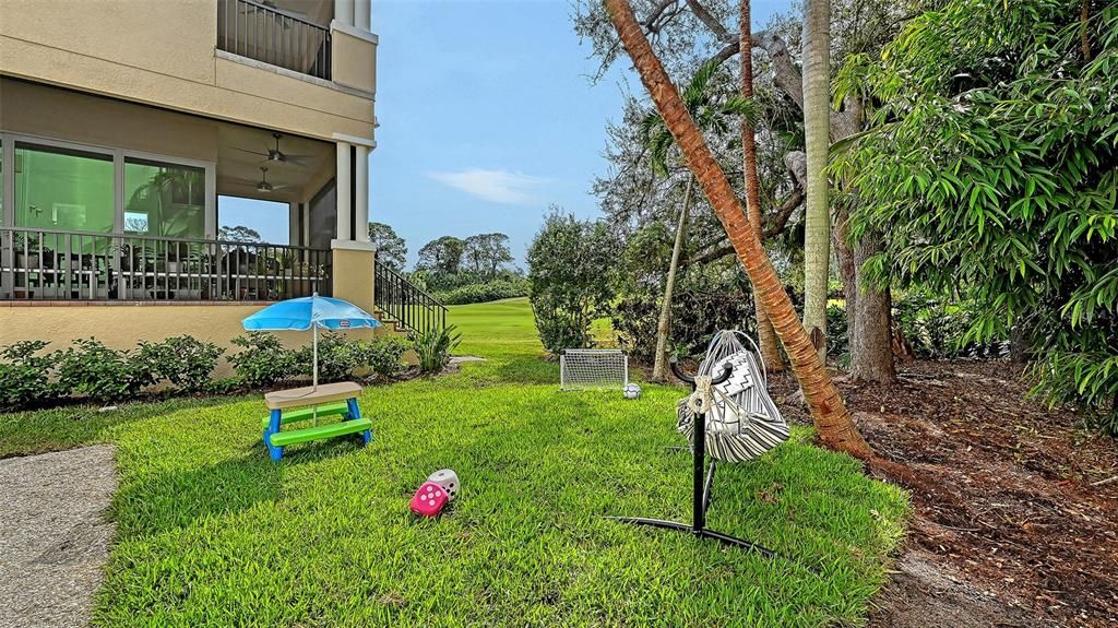 For Sale: $2,045,000 (4 beds, 4 baths, 5457 Square Feet)