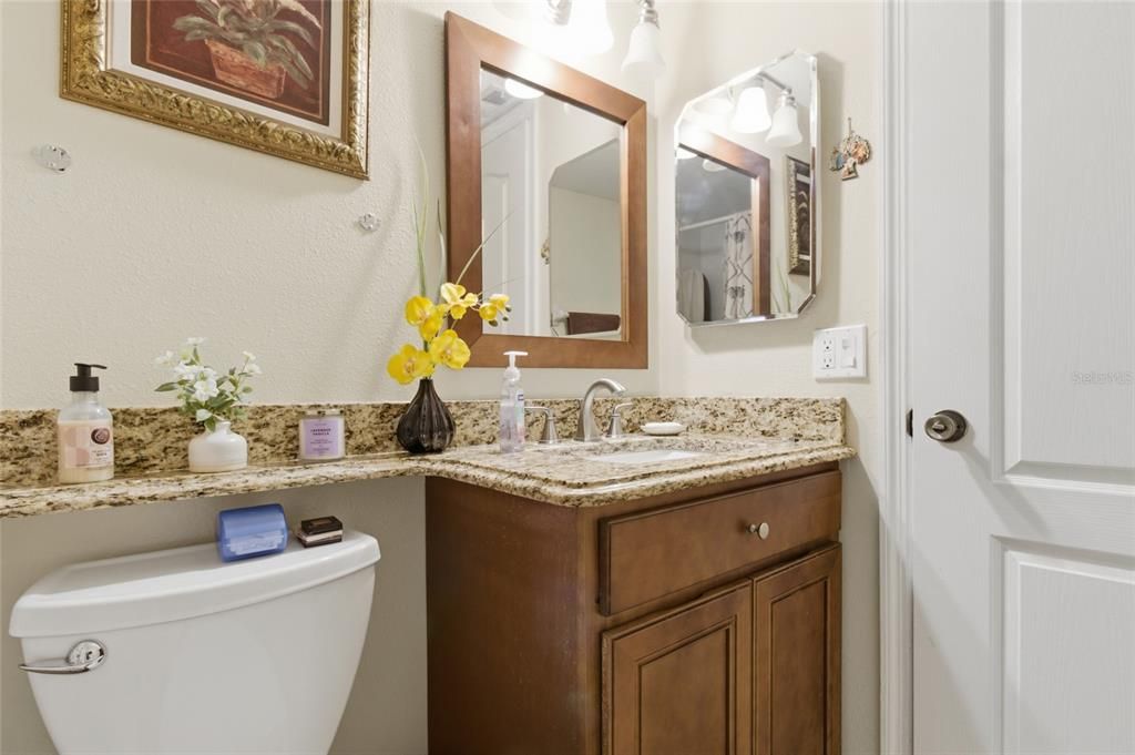 待售: $299,000 (3 贝兹, 3 浴室, 1676 平方英尺)