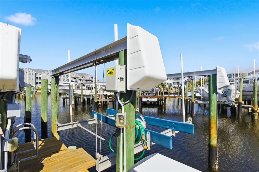 待售: $299,000 (3 贝兹, 3 浴室, 1676 平方英尺)