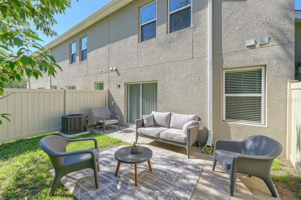 待售: $420,000 (3 贝兹, 2 浴室, 1687 平方英尺)