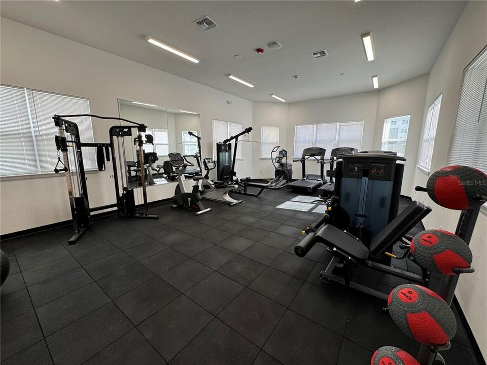 待售: $420,000 (3 贝兹, 2 浴室, 1687 平方英尺)