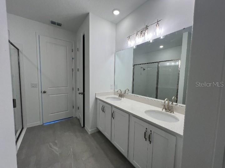 Active With Contract: $399,990 (4 beds, 2 baths, 1903 Square Feet)