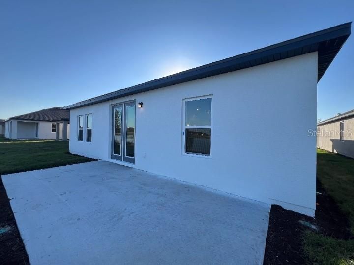 Active With Contract: $399,990 (4 beds, 2 baths, 1903 Square Feet)