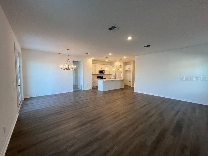 Active With Contract: $399,990 (4 beds, 2 baths, 1903 Square Feet)