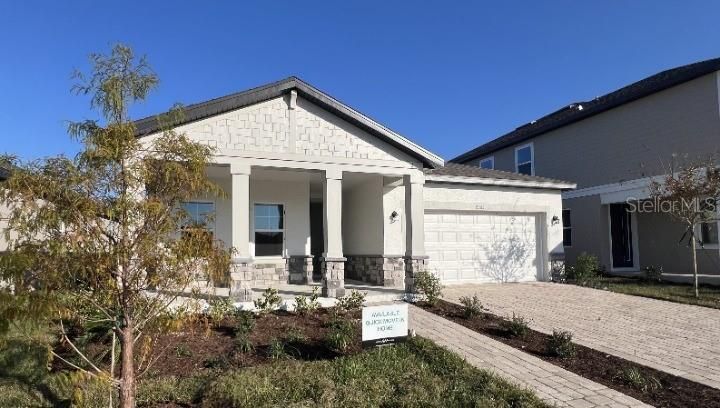 Active With Contract: $399,990 (4 beds, 2 baths, 1903 Square Feet)