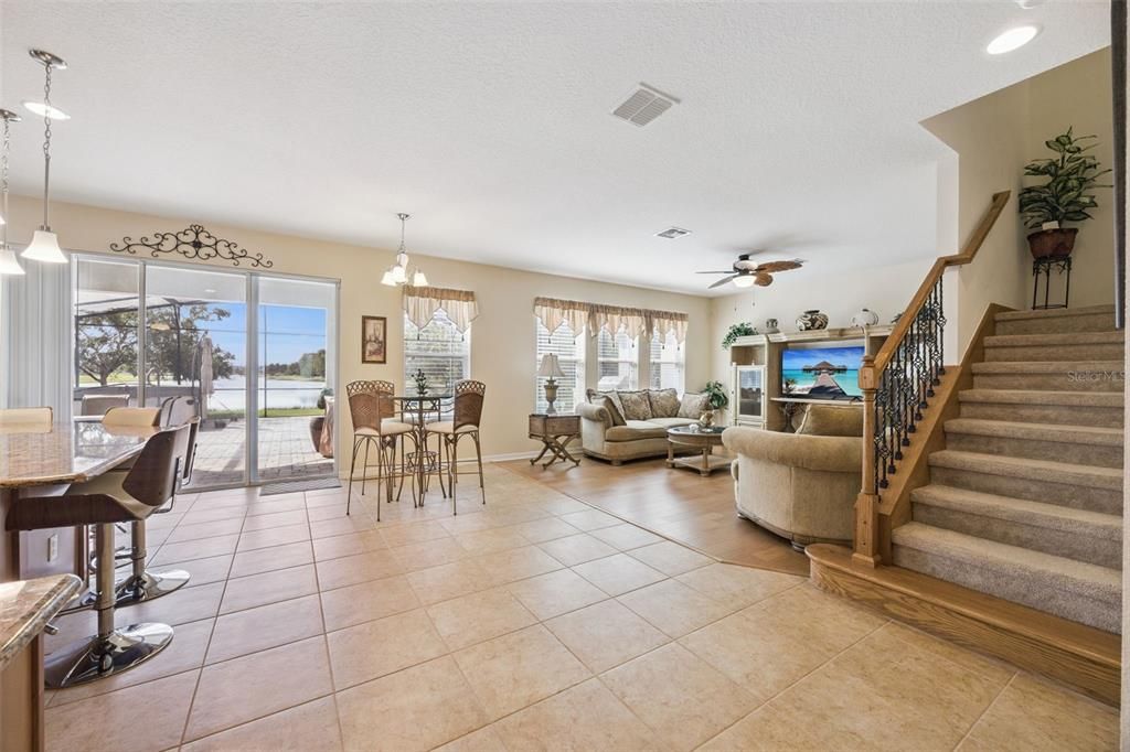 待售: $530,000 (4 贝兹, 3 浴室, 2645 平方英尺)