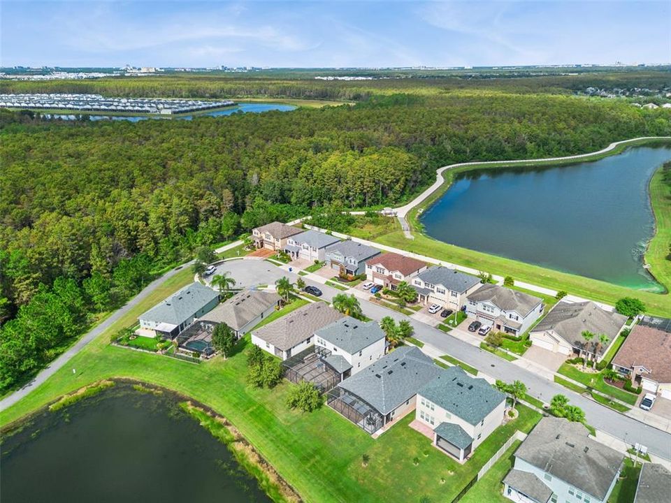 待售: $530,000 (4 贝兹, 3 浴室, 2645 平方英尺)