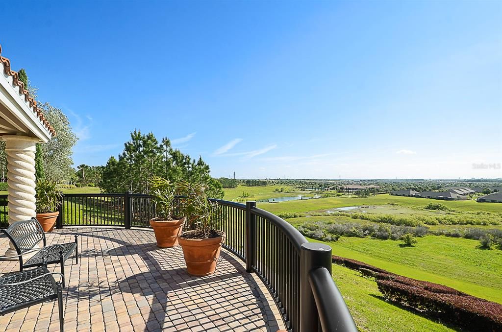 For Sale: $538,899 (3 beds, 3 baths, 2615 Square Feet)