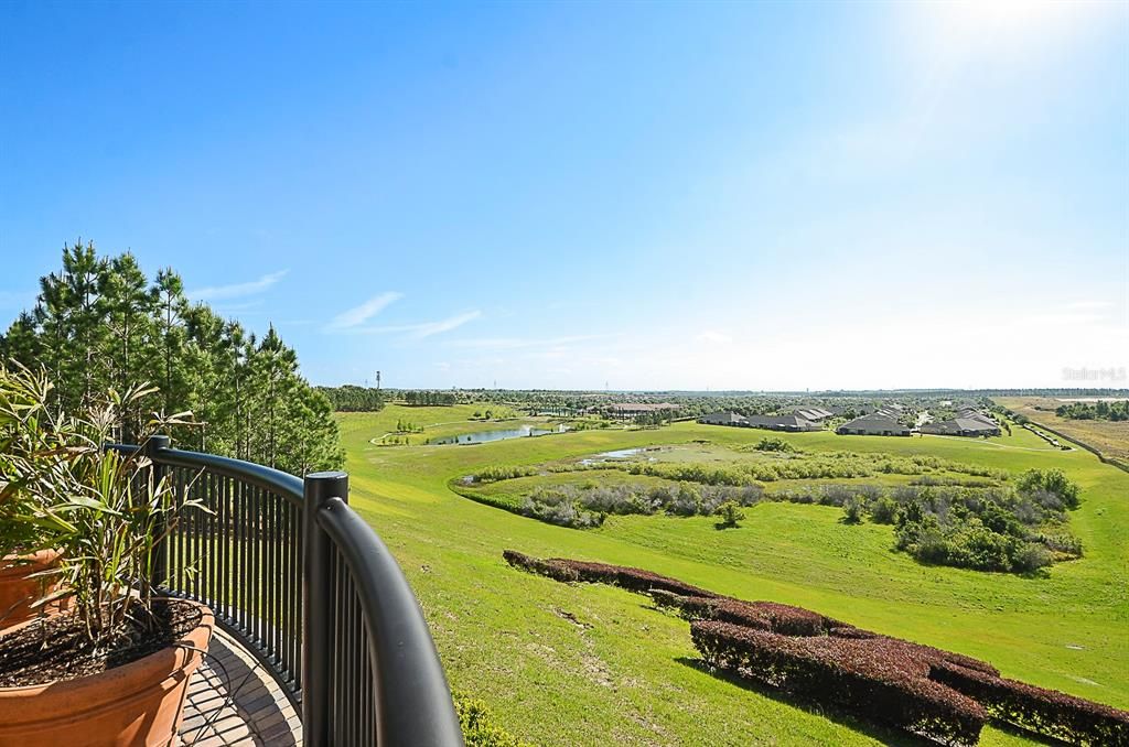 For Sale: $538,899 (3 beds, 3 baths, 2615 Square Feet)