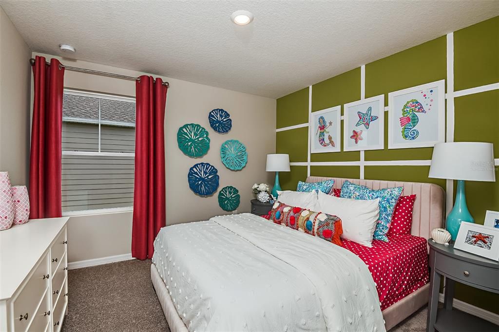 Active With Contract: $394,999 (5 beds, 3 baths, 2892 Square Feet)