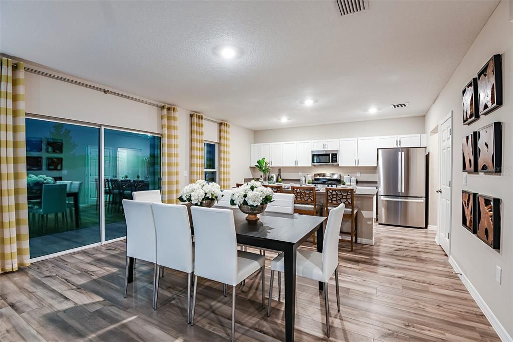 Active With Contract: $394,999 (5 beds, 3 baths, 2892 Square Feet)