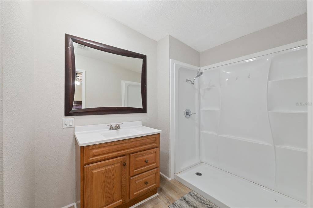 待售: $229,900 (3 贝兹, 2 浴室, 1296 平方英尺)