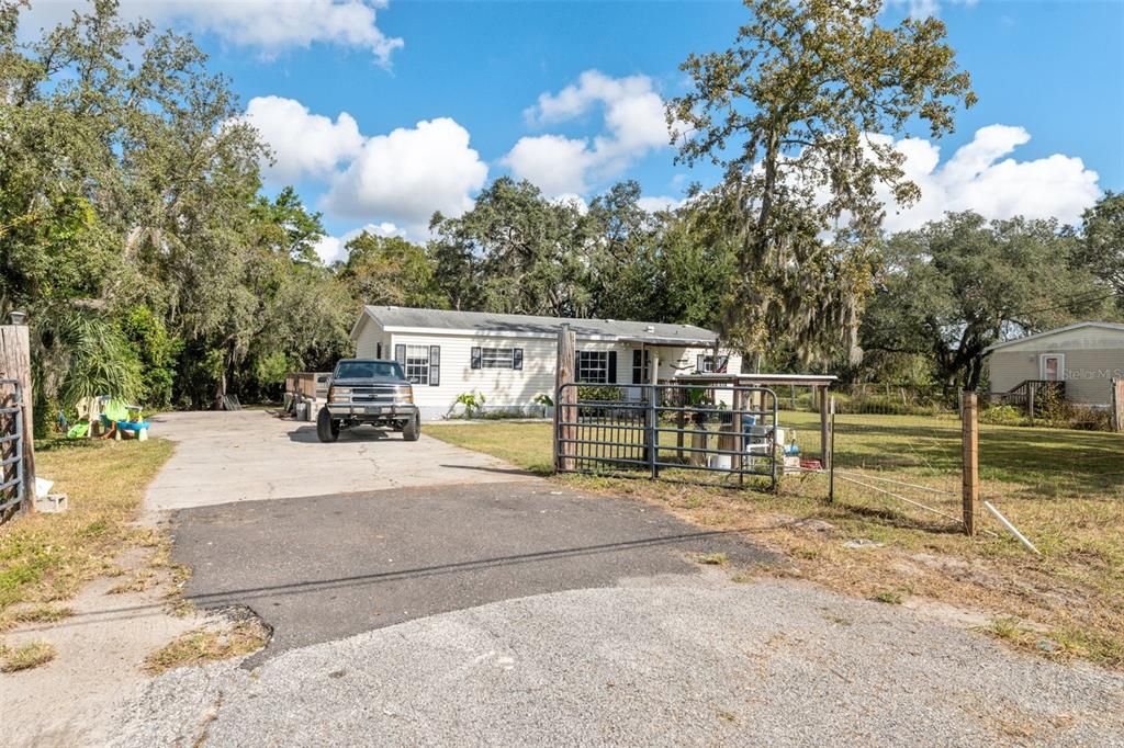 待售: $229,900 (3 贝兹, 2 浴室, 1296 平方英尺)