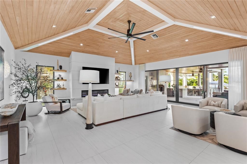 待售: $8,900,000 (4 贝兹, 3 浴室, 5450 平方英尺)