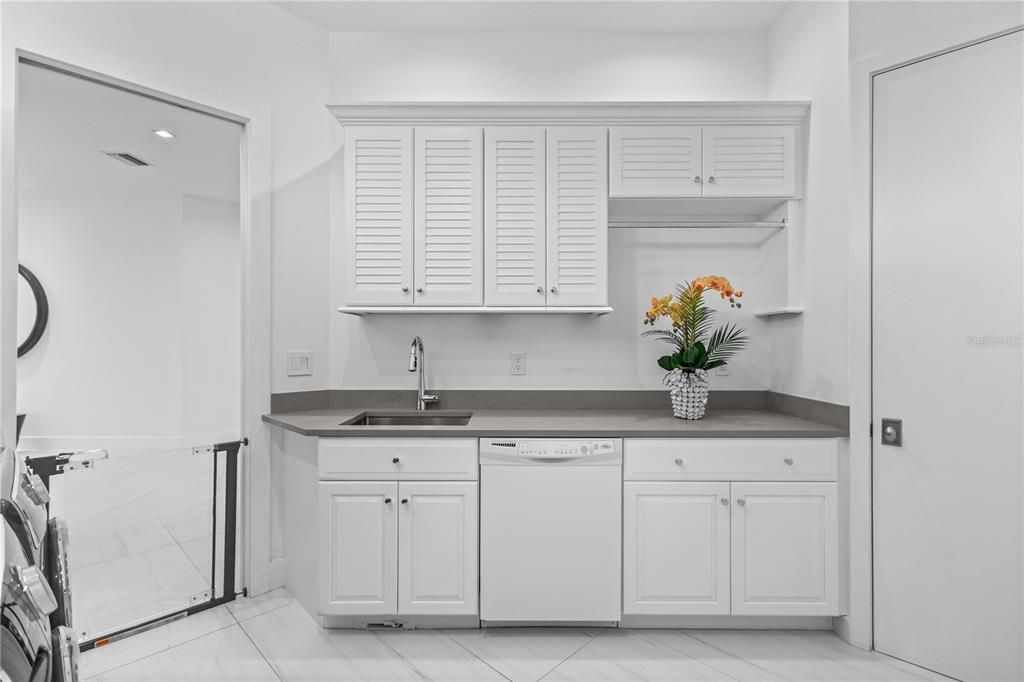 待售: $8,900,000 (4 贝兹, 3 浴室, 5450 平方英尺)