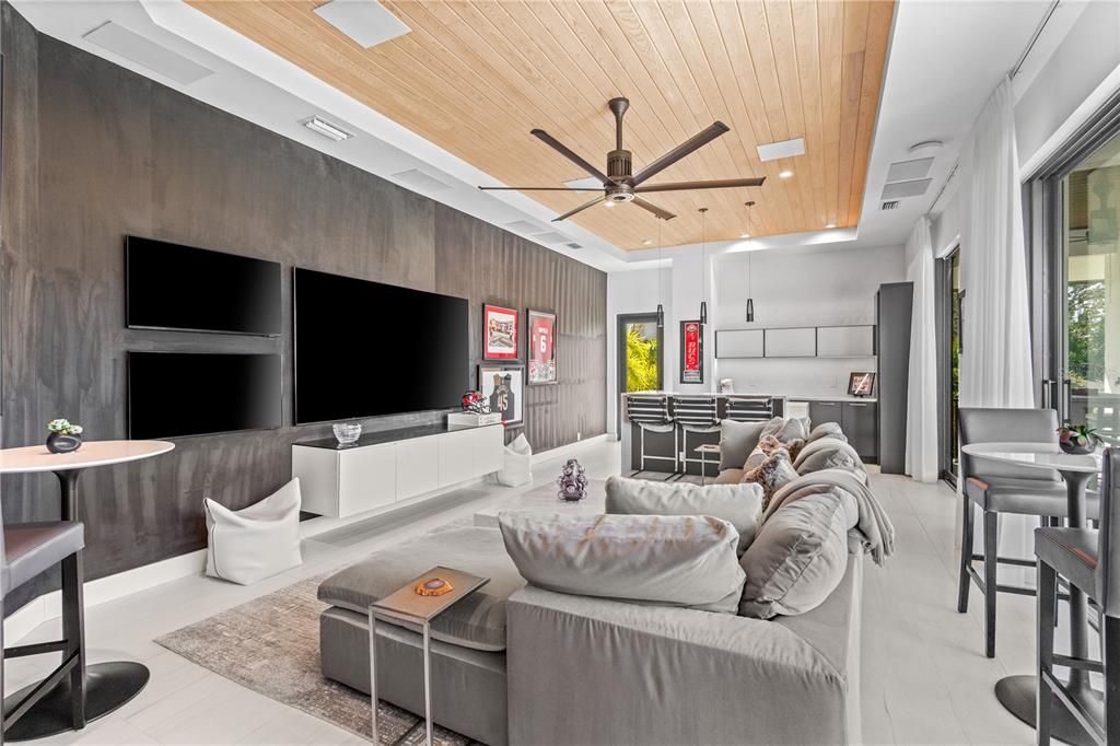 待售: $8,900,000 (4 贝兹, 3 浴室, 5450 平方英尺)