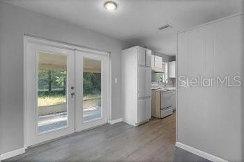 出租: $1,450 (2 贝兹, 1 浴室, 844 平方英尺)