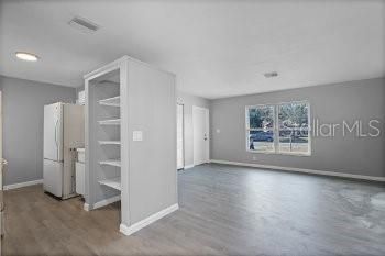 出租: $1,450 (2 贝兹, 1 浴室, 844 平方英尺)