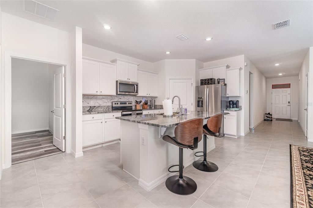 For Sale: $415,000 (3 beds, 2 baths, 1810 Square Feet)