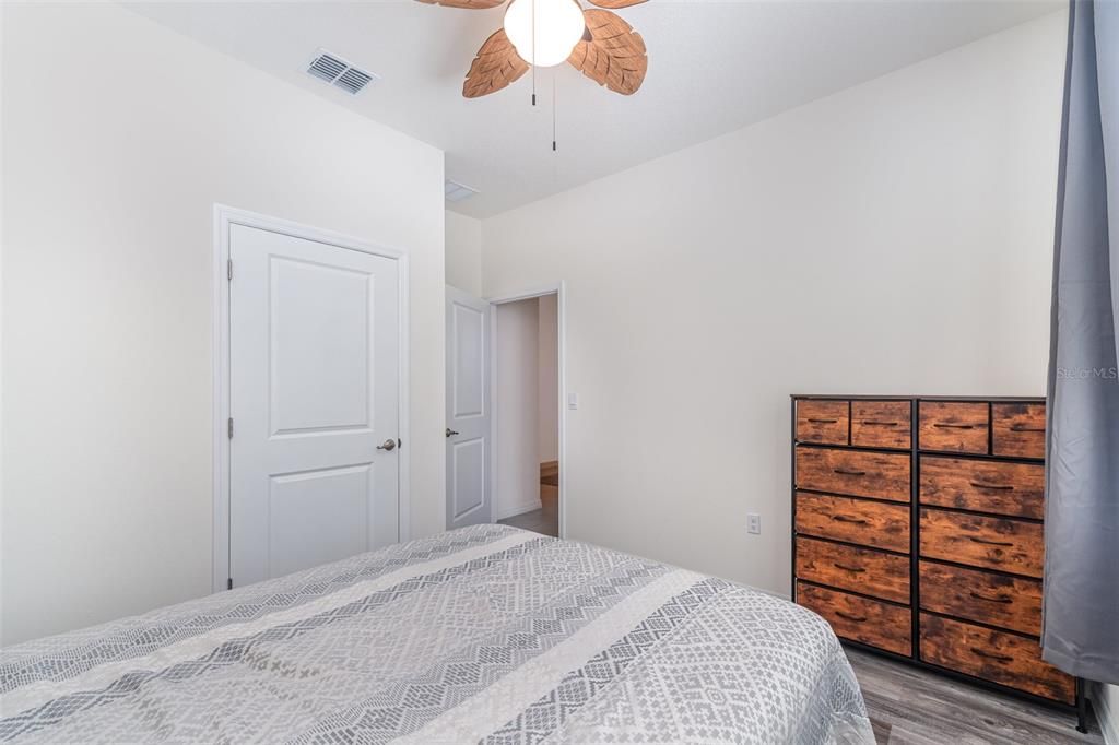 For Sale: $415,000 (3 beds, 2 baths, 1810 Square Feet)