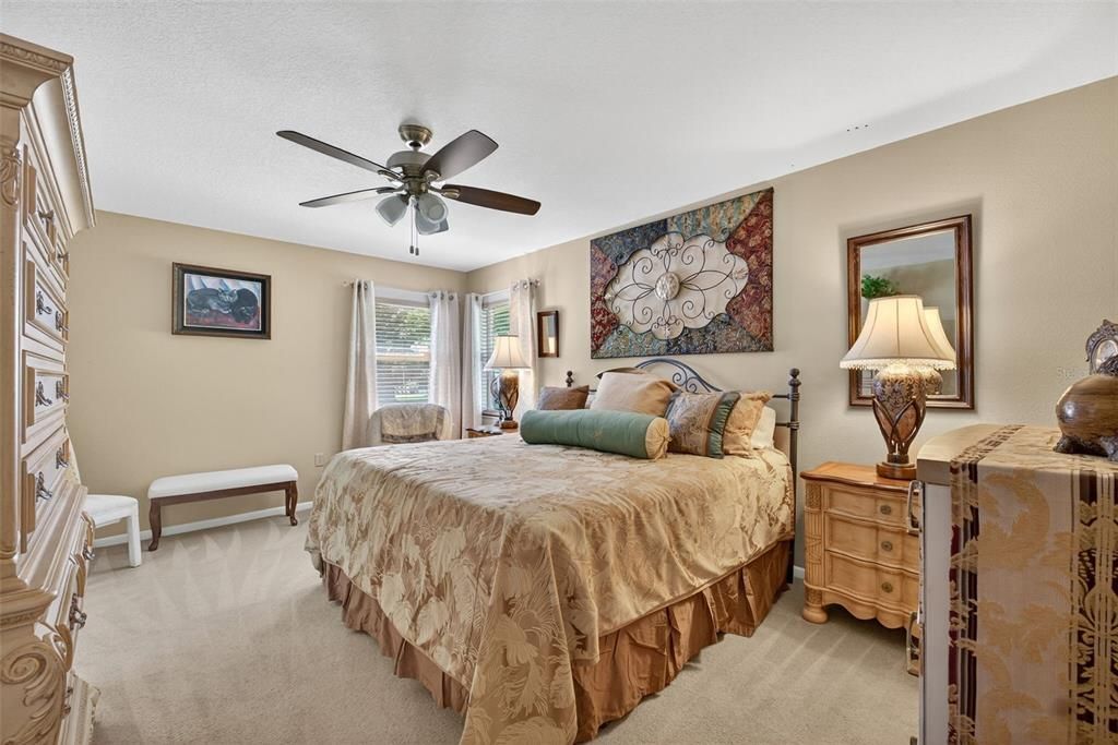 For Sale: $295,000 (2 beds, 2 baths, 1657 Square Feet)